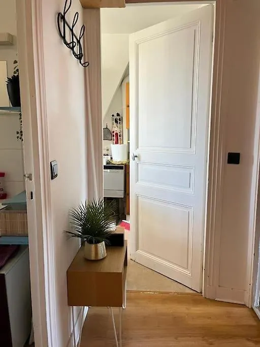 Centralised Apartment In Paris France
